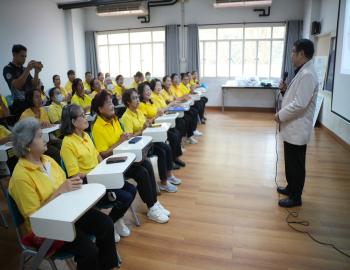 ศูนย์พัฒนาท้องถิ่นและบริการวิชาการ จัดอบรมหัวข้อ “กฎหมายที่ผู้สูงอายุควรรู้ เพื่อความอุ่นใจ” สำหรับผู้สูงอายุ โรงเรียนเทศบาลเมืองจอมพล