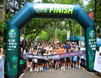 อธิการบดี มรภ.หมู่บ้านจอมบึง เป็นประธานปล่อยตัวนักวิ่งกิจกรรม KPTC–Trail Family 3,000 Run ส่งเสริมสุขภาพและการท่องเที่ยวเชิงกีฬา ณ สวนพฤกษศาสตร์บ้านจอมบึง