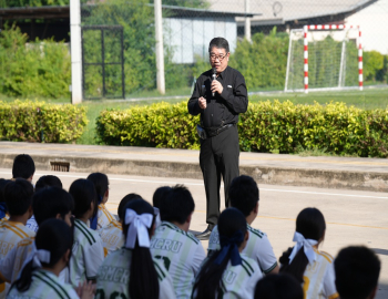 อธิการบดี มรภ.หมู่บ้านจอมบึง พบปะนักเรียนโรงเรียนสาธิต รับฟังความคิดเห็นเพื่อร่วมพัฒนาโรงเรียนอย่างมีคุณภาพ