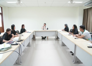 กองนโยบายและแผน มรภ.หมู่บ้านจอมบึง ประชุมหารือแนวทางการบริหารจัดการงบประมาณ มุ่งเพิ่มประสิทธิภาพการดำเนินงานของมหาวิทยาลัย