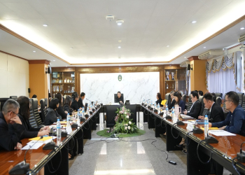 อธิการบดีเป็นประธานประชุม ก.บ. ครั้งที่ 4/2569 พร้อมมอบเกียรติบัตรนักศึกษาสัตวศาสตร์สร้างชื่อเสียงระดับประเทศ