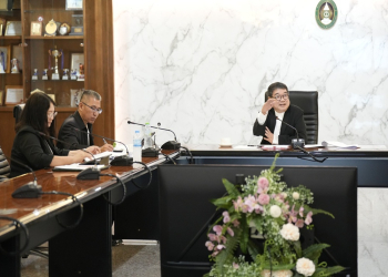 อธิการบดี มรภ.หมู่บ้านจอมบึง เป็นประธานประชุมพิจารณา (ร่าง) ตัวชี้วัดตามกรอบการประเมินผลงาน ประจำปีงบประมาณ 2569