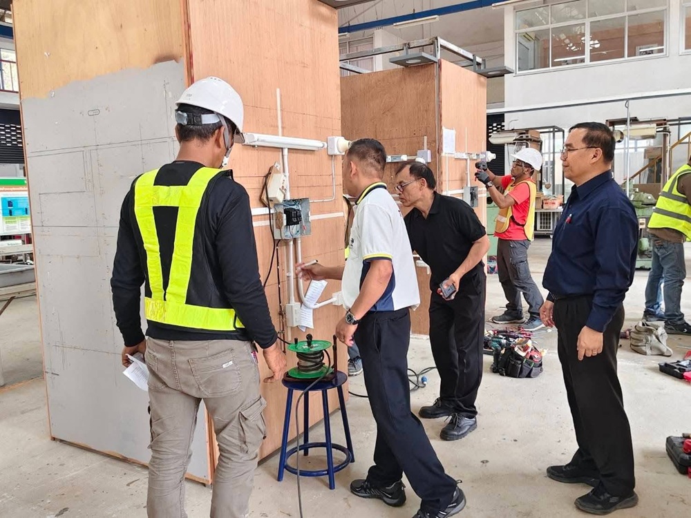 บรรยากาศมอบรางวัล 3