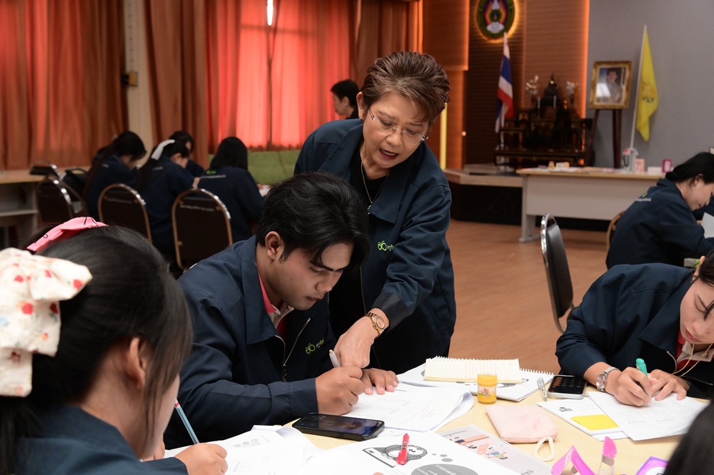 บรรยากาศมอบรางวัล 6