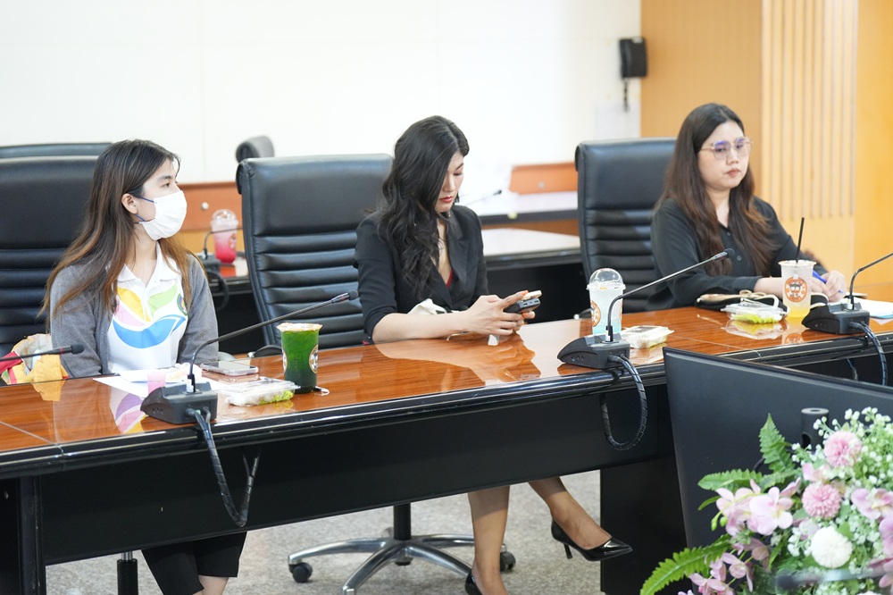 บรรยากาศการ 5