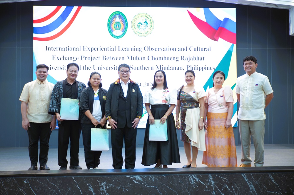 บรรยากาศการ 8