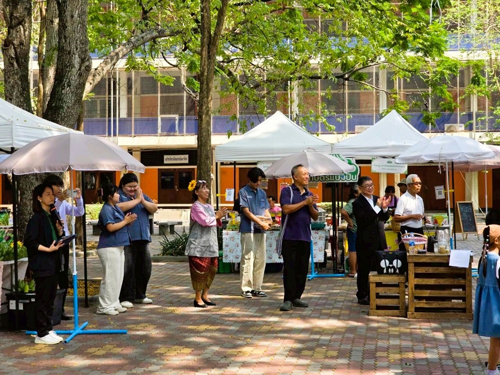 บรรยากาศการ 5