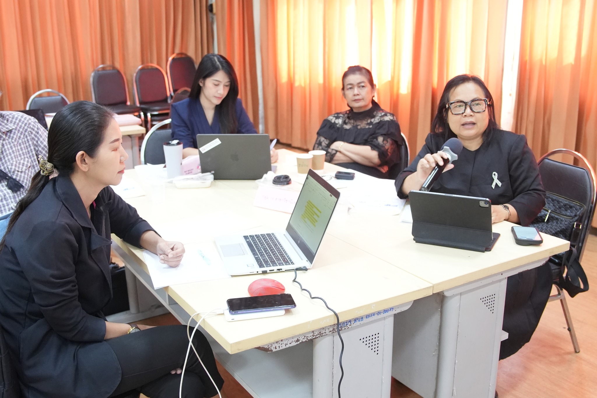 บรรยากาศการ 4