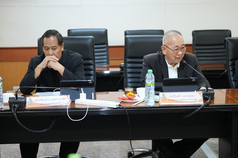 บรรยากาศการ 8