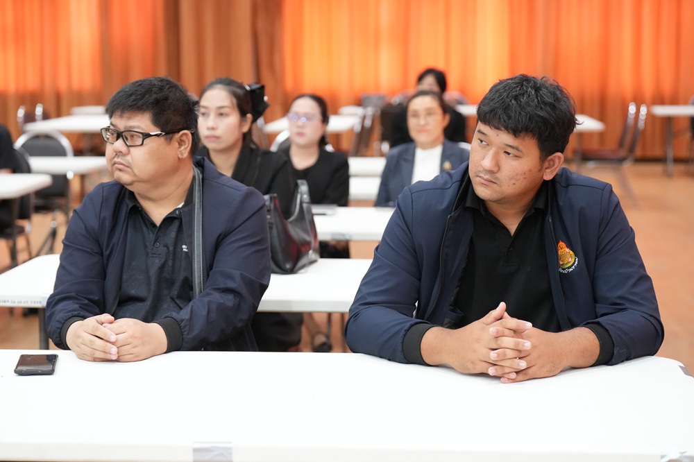 บรรยากาศการ 8