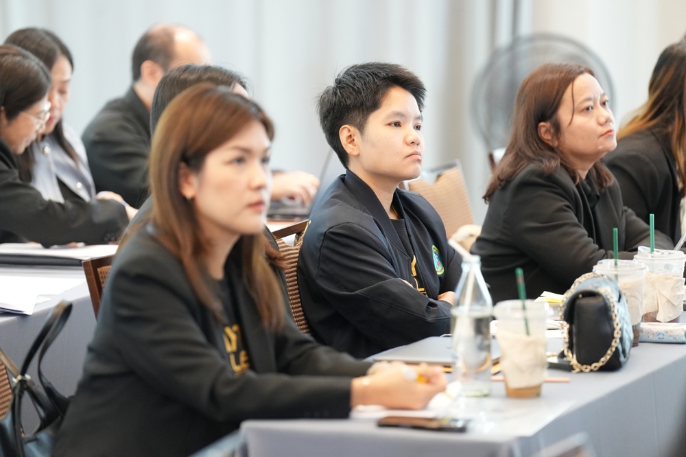 บรรยากาศการ 8