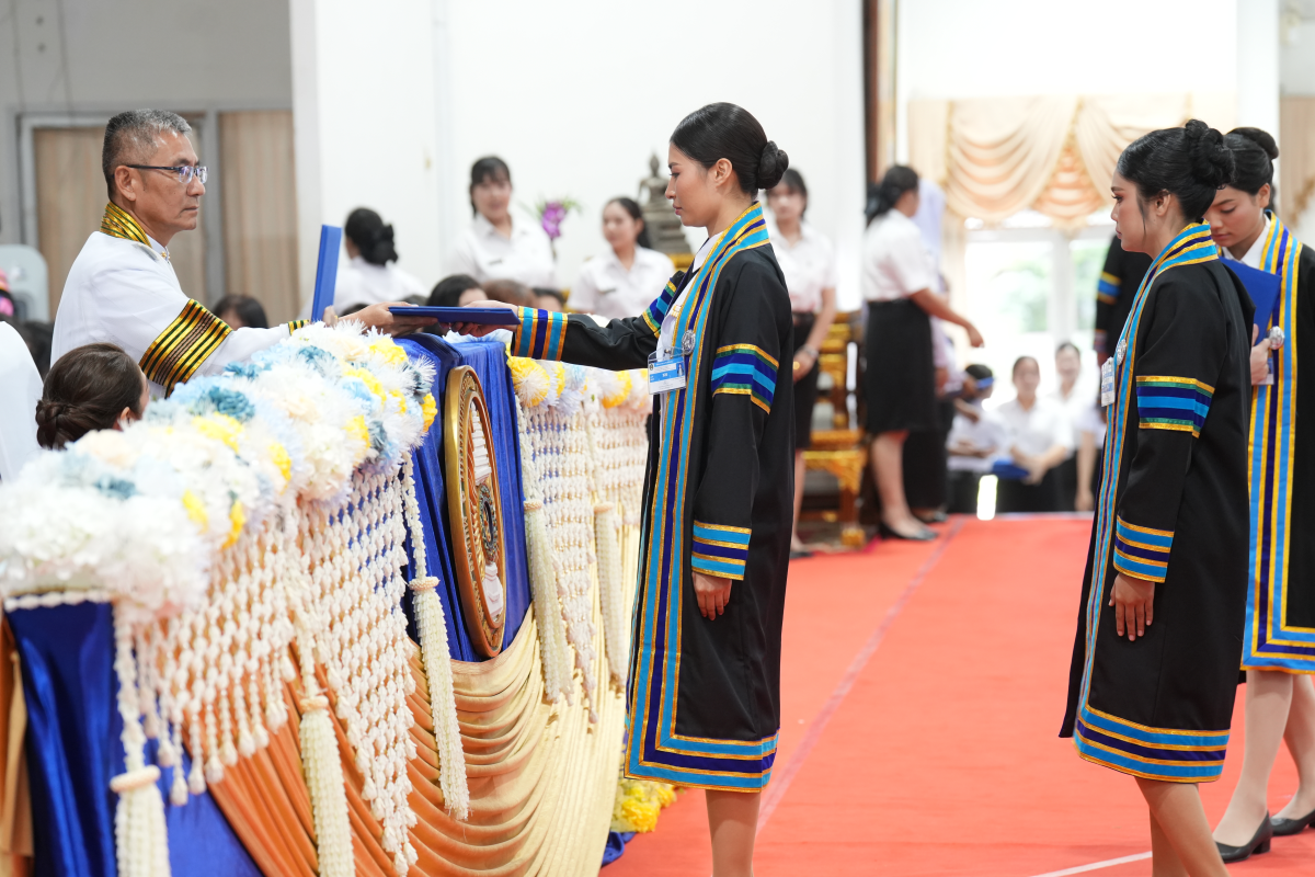 บรรยากาศการ 8