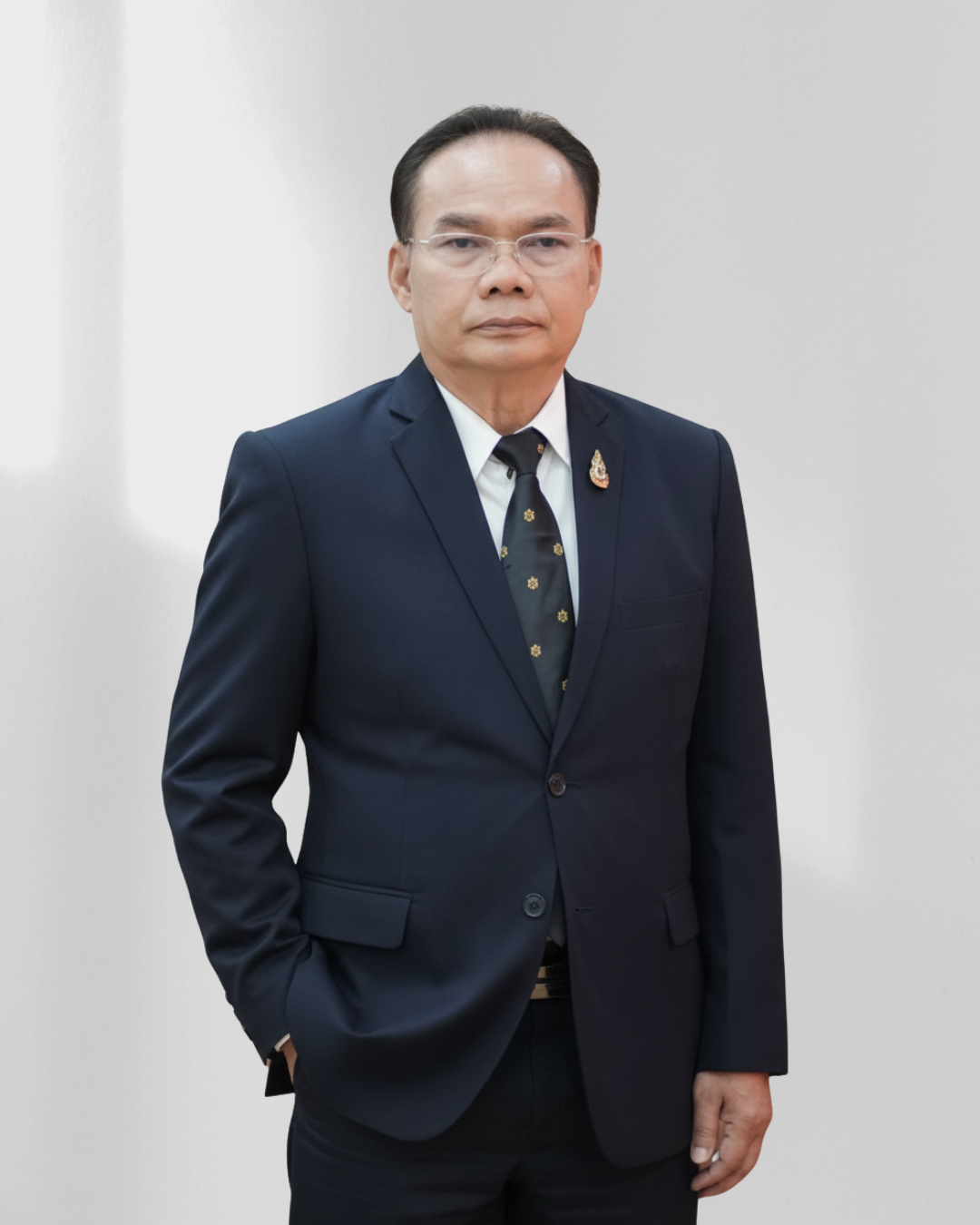 นายปราโมทย์