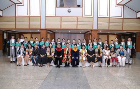 มหาวิทยาลัยราชภัฏหมู่บ้านจอมบึงร่วมประชุมทำความเข้าใจสัญญาปฏิบัติงานและแสดงความยินดีกับบัณฑิต “ครูรัก(ษ์)ถิ่น” รุ่นที่ 1 มหาวิทยาลัยราชภัฏหมู่บ้านจอมบึงร่วมประชุมทำความเข้าใจสัญญาปฏิบัติงานและแสดงความยินดีกับบัณฑิต “ครูรัก(ษ์)ถิ่น” รุ่นที่ 1