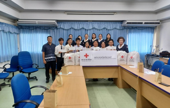 มหาวิทยาลัยราชภัฏหมู่บ้านจอมบึง ให้การต้อนรับคณะกรรมการเหล่ากาชาดจังหวัดราชบุรี ตรวจเยี่ยมนักศึกษาในพระราชานุเคราะห์