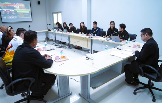 มหาวิทยาลัยราชภัฏหมู่บ้านจอมบึงเดินหน้าความร่วมมือระหว่างประเทศ ร่วมประชุมความร่วมมือทางวิชาการด้านมวยไทยกับบริษัทดิสคัฟเวอรี่มวยไทย และสมาคม Muay Siam Federation of Russia