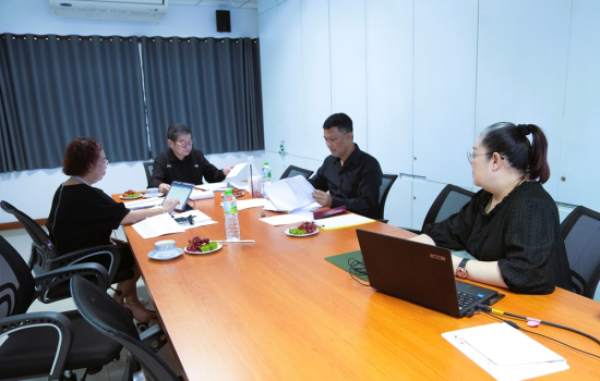 มหาวิทยาลัยราชภัฏหมู่บ้านจอมบึงประชุมคณะกรรมการกลั่นกรองงบประมาณโครงการ “มหาวิทยาลัยเพื่อการพัฒนาท้องถิ่น” ประจำปีงบประมาณ 2570