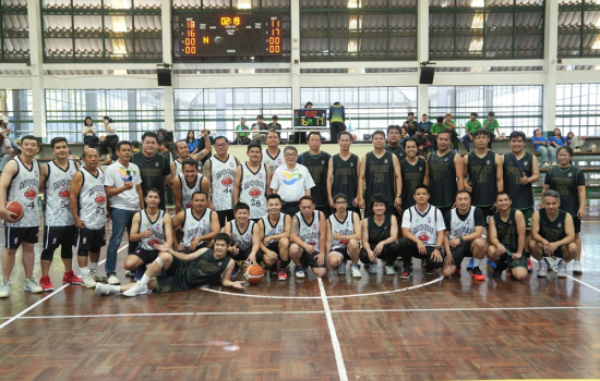 บรรยากาศการแข่งขันกีฬาบุคลากรคึกคัก ผศ.อรรถพล อุสายพันธ์ ร่วมชมและเชียร์บาสเกตบอลชาย “ราชพฤกษ์เกมส์”