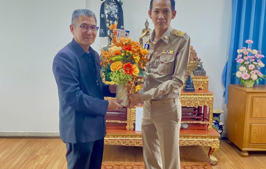 มหาวิทยาลัยราชภัฏหมู่บ้านจอมบึง ร่วมแสดงความยินดีนายเกียรติศักดิ์ หอมเย็นใจ เข้ารับตำแหน่งนายอำเภอจอมบึง